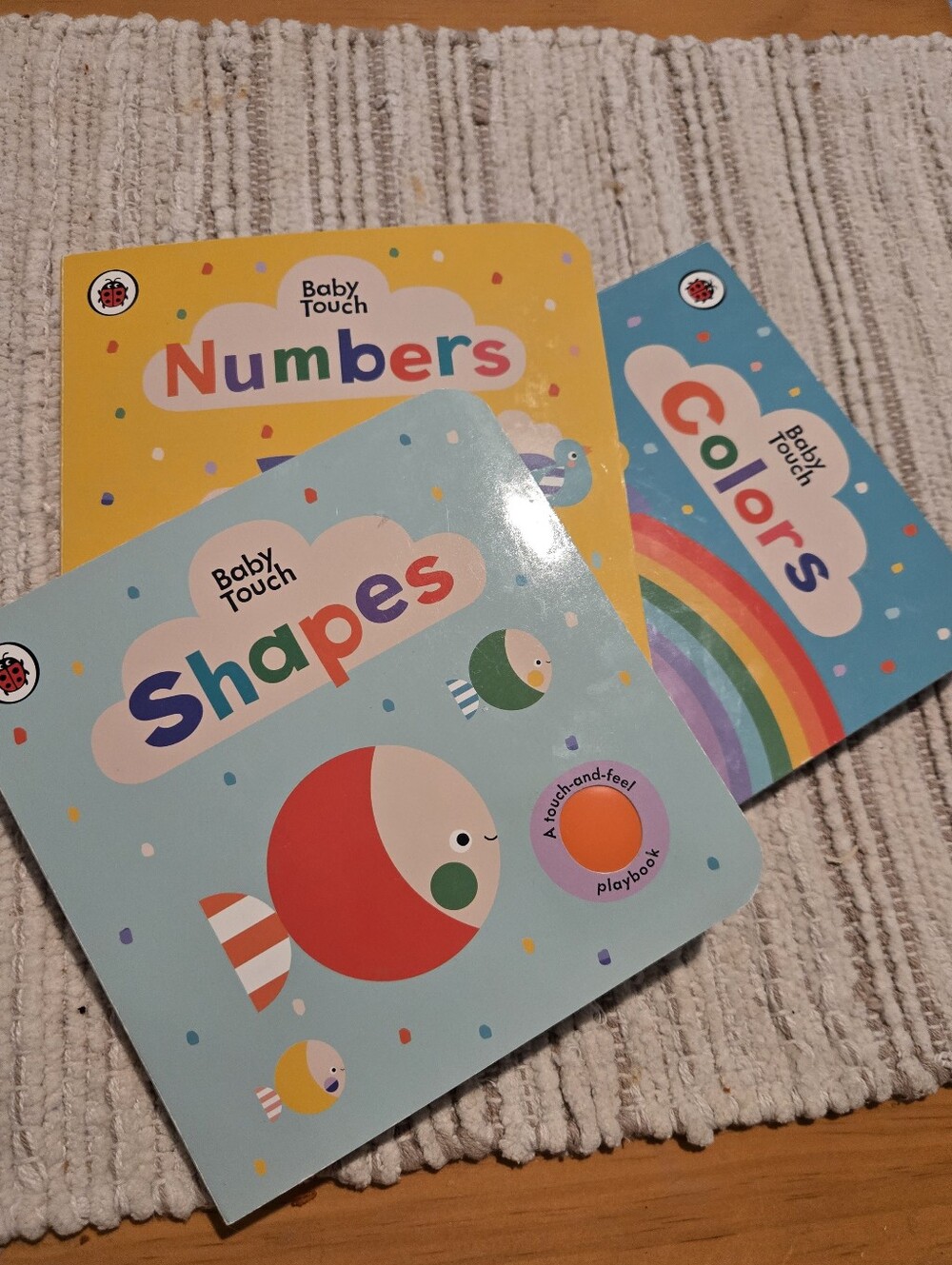 Set Of Shapes. Numbers. Colors Baby Touch Books